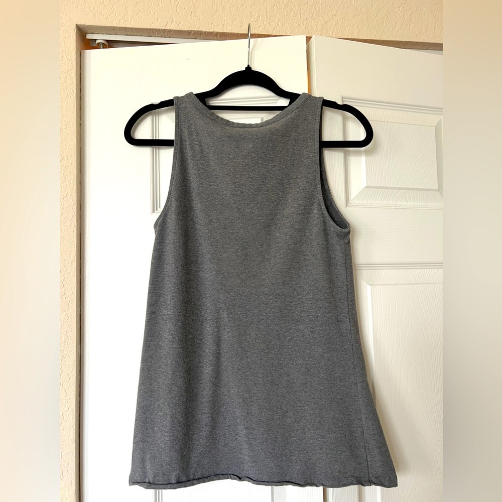 Plus Size Torrid 00 Grey Tank Top - Picture 2 of 3
